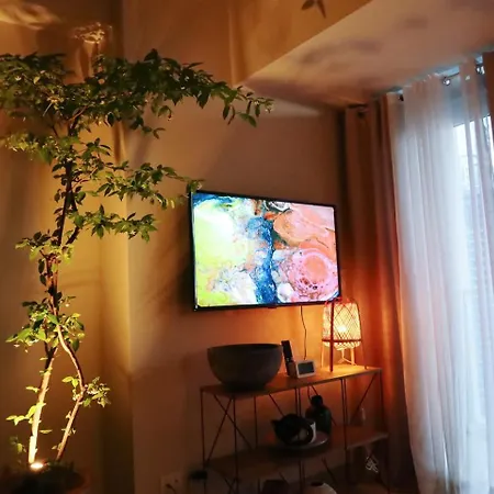 Muji 1Br In Uptown Parksuites Bgc