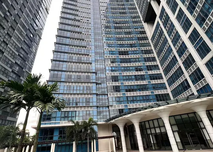 Muji 1br In Uptown Parksuites Bgc *